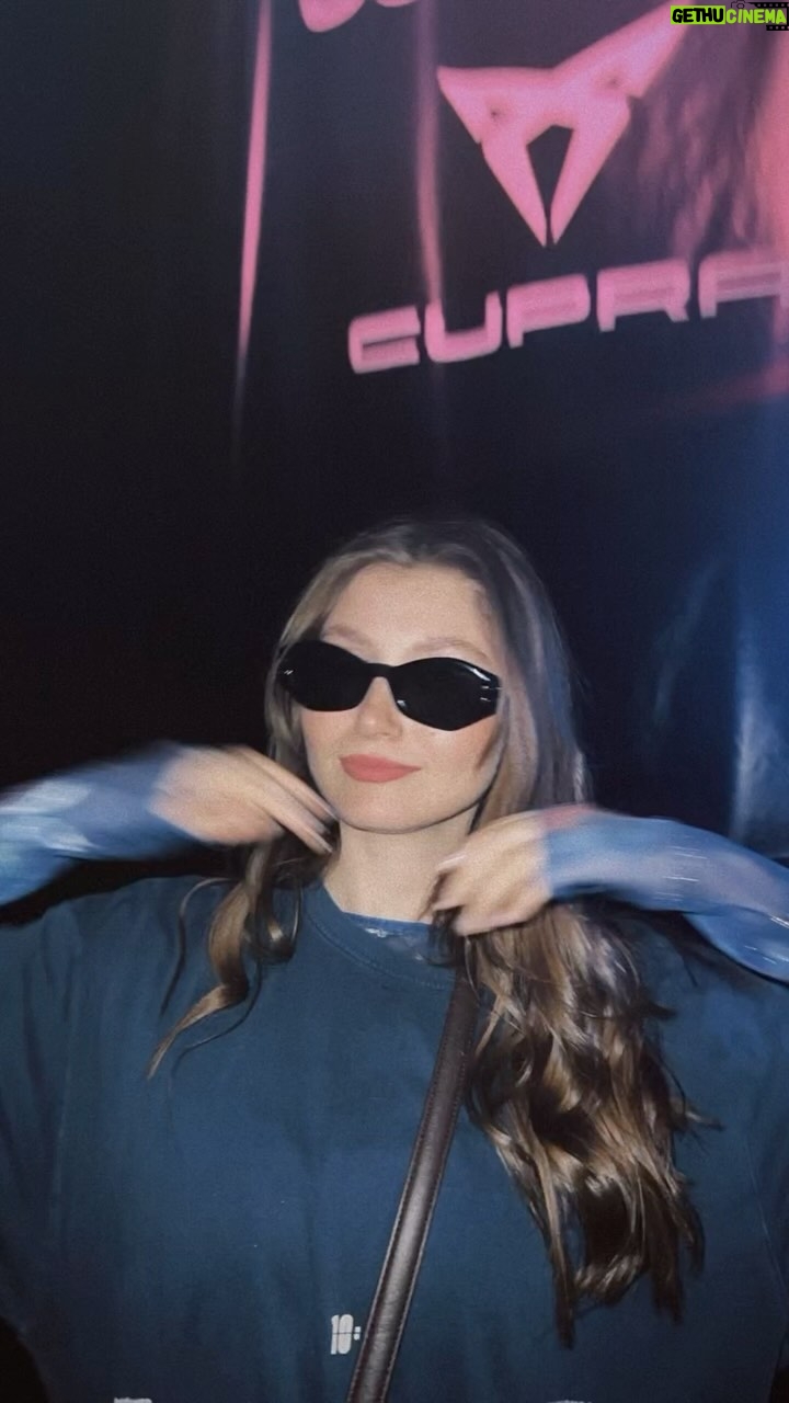 Ilayda Akdoğan Instagram - recap of last nite w/ @cupra_tr ❤️🔥 Dun gece CUPRA ile Sonar Istanbul’daydik!! Muzik, tasarim, teknoloji hepsi bir arada. Festival alaninda CUPRA deneyimlerini kesfetmeyi unutmayin✨ #CUPRAxSonar2024 #SonarLabByCUPRA #CUPRATürkiye #işbirliği