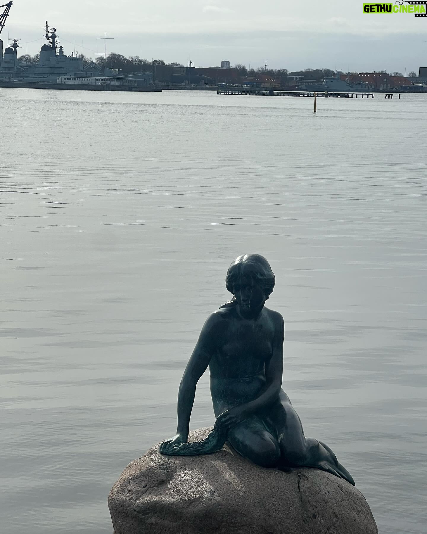 Ilayda Akdoğan Instagram - dreaming about copenhagen summer because weather is not on my side this time🥶