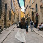 Ilayda Akdoğan Instagram - “Mangia bene, ridi spesso, ama molto”