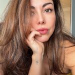 Ilean Almaguer Instagram - Volviendo a los tonos cálidos. 🍊 Gracias Bran por siempre cuidar mi pelito aún en la distancia. @siete30salon te quiero!!!! 💕