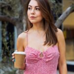 Ilean Almaguer Instagram – El Matcha y yo 🍵 💕
 No perdono una tarde sin matcha. Es de esas cosas que hacen mis días más felices. Amo los rituales diarios, así me gusta llamarlos en lugar de rutina, pues a cada cosa le pongo un sentido. 
Y tú tienes rituales? 
#holistichealth #balance #love
📸 @julio_alfilms