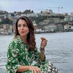 Ilean Almaguer Instagram - Entre lluvia y pasteles de nata ✨💕 #porto #portugal🇵🇹
