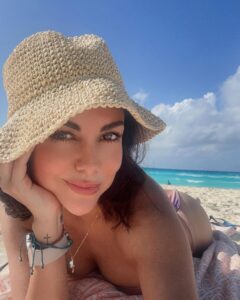 Ilean Almaguer Instagram - Vitamin D ✨ #cancun #family #time
