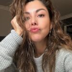 Ilean Almaguer Instagram – 14 de Junio y seguimos con sweater #sunnycalifornia notttt! 
Pero quejjjtapasannndaaaa. Quiero sollll!!! 😩⛅️😂