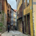 Ilean Almaguer Instagram - Entre lluvia y pasteles de nata ✨💕 #porto #portugal🇵🇹