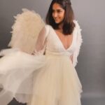 Ileana D'Cruz Instagram - Nora aka Rosie darling aka Ileana 😇 😈 🤪