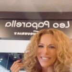 Iliana Calabró Instagram - Hoy toca coloración y nutrición…la previa del @arfashionweek gracias @vipeluquerias y @tiendavipstore por cuidar en Baires mi melena @lorenandrademakeup @approfessionaloficial