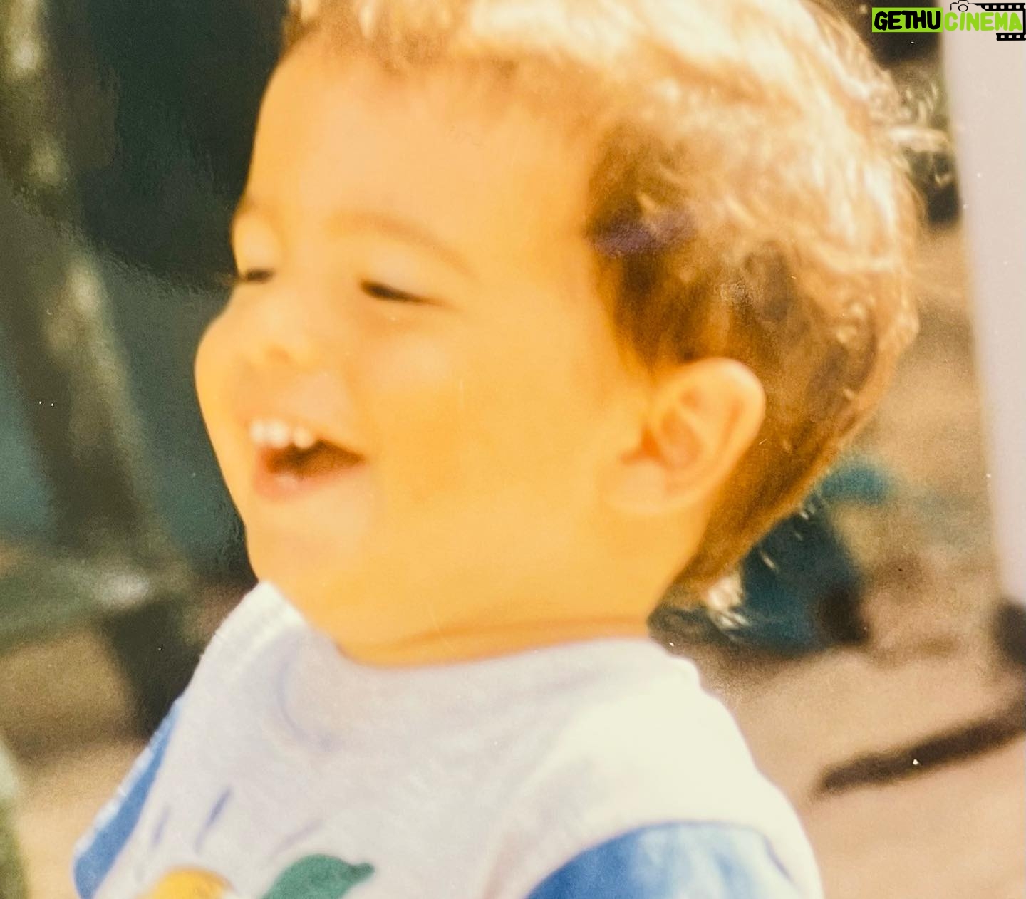 Iliana Calabró Instagram - Hace 30 años llegaste a este mundo a iluminar nuestras vidas… Gracias Nico por tanto amor…❤️ Te amo