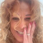 Iliana Calabró Instagram - Mi Vajilla nueva @volf_oficial Aprovechá el HSale 🔥 Descuentos de hasta un 50 % . Acá te paso el link 😁👉 https://www.volf.com.ar/203?map=productClusterIds?utm_source=google&gad_source=1&gclid=CjwKCAjwl4yyBhAgEiwADSEjeKl-_bWng92y1Ubede5r-mVfvWcVrXXUZRY5HGdOFEmNgLan0ZaPJRoCoUwQAvD_BwE&utm_source=Ilinacalabro &utm_medium=cpc&utm_campaign=2024.AR.Volf.Google.pmax.cpa.clp&utm_id=Ilinacalabro &utm_term=Ilinacalabro &utm_content=multi_ppal-hotsale