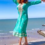 Iliana Calabró Instagram - Vaya donde vaya viajo con @nantyr_argentina !!! Y tengo solucionado, para tener el pelo divino para las funciones, para el sol, para el viento! Y vos… ya tenés @nantyr_argentina ?