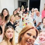 Iliana Calabró Instagram - Gracias Mia por llegar con tu luz a iluminar nuestra familia. Felices primeros quince y a seguir compartiendo momentos felices!!! Te amo sobrina y ahijada Mia GRACIAS ❤️