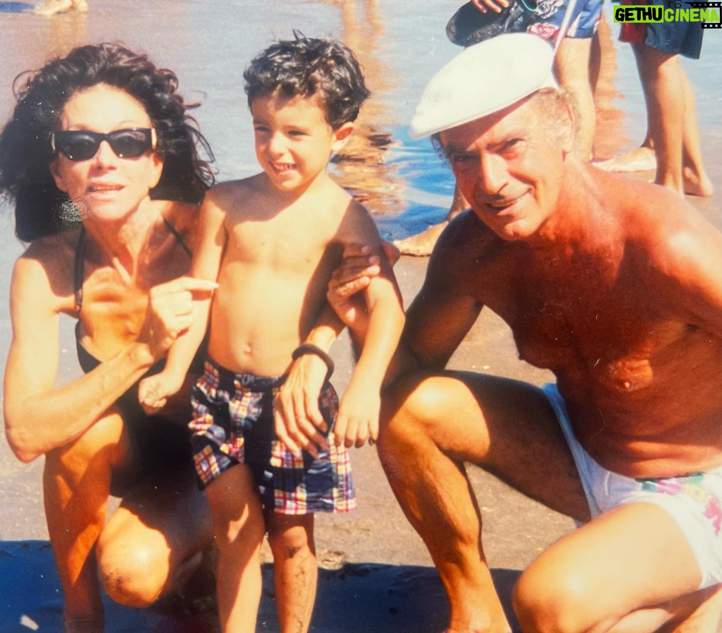 Iliana Calabró Instagram - Hace 30 años llegaste a este mundo a iluminar nuestras vidas… Gracias Nico por tanto amor…❤️ Te amo