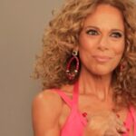 Iliana Calabró Instagram - Les presento a SELVA! desde el 10 de mayo en @perdida.mente.ok de la mano de @josemariamuscari con quien es un placer trabajar y en el @multiteatro que tanto amo! Con unas compañeras que son un lujo @leonorbenedetto_ok @anitapicchiook @emilimazeroficial @mirtawons6 y producción @tomas.rottemberg Muy muy feliz! Los espero 💖💖💖💖💖💖 #perdidamente #teatro #comedia #ilianacalabro #muscari #callecorrientes