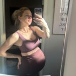 Iliza Shlesinger Instagram - 🦧 X ❄️ 🍑