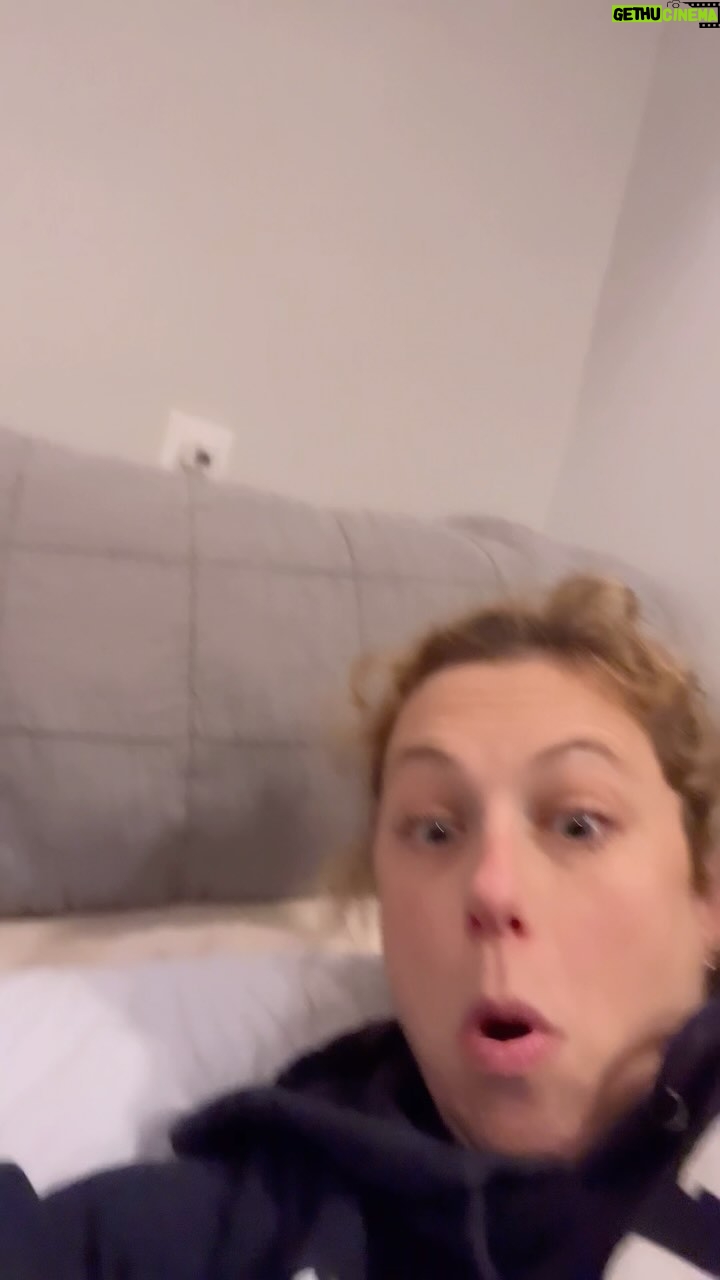 Iliza Shlesinger Instagram - Teaching my daughter the art of cartoon sleeping 💤