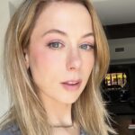 Iliza Shlesinger Instagram – Just a really really good picture.
💄 @andremakeup 
💇‍♀️ @castillo_13