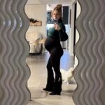 Iliza Shlesinger Instagram – 5 week of this shape left!