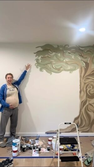 Iliza Shlesinger Instagram - We gave Sierra the mountains and I wanted to give the little baby boy the forests. No none of this is a clue to his name. Although Swirly Tree would be cool… 🤔🌳 

#nursery #nurserydecor #wallart #painting