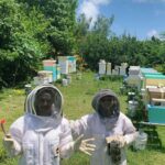 Iliza Shlesinger Instagram - Happy Mother’s Day from me and ALL of my moms. From my Mom, my step Moms and mother in laws to you and your moms!