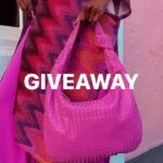Iman Instagram – GIVEAWAY!! Head over @imanglobalchic for a chance to win!
Good Luck!  #IMANGlobalChic #IMANGiveaway