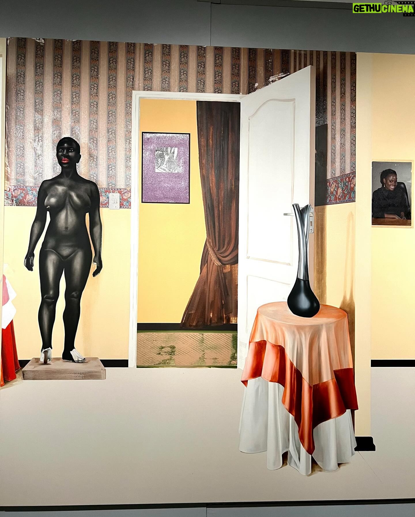 Iman Instagram - Giants: Art from the Dean Collection of Swizz Beatz and Alicia Keys 1. Gordon Parks 2. Odili Donald Odita 3. Meleko Mokgosi 4. Ebony G. Patterson 5. Barkley L. Hendricks 6. Kehinde Wiley What a privilege it was to witness this vast collection (including a photo of me by Gordon Parks!)… GIANTS indeed. Gordon Parks. Jean-Michel Basquiat. Lorna Simpson. Kehinde Wiley. Nina Chanel Abney and many more. These names loom large in the past and present of art- as do many others in the collection of musical and cultural icons, Swizz Beatz (Kasseem Dean) and Alicia Keys. The term evokes the strength of the bonds between the Deans and the artists they support, and among the artists themselves. Along with examining these links and legacies, the exhibition will encourage “giant conversations” inspired by the works on view—critiquing society and celebrating Blackness. Thank you to @aliciakeys @therealswizzz @brooklynmuseum through July 7th, 2024