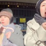 Imel Putri Cahyati Instagram - Ke Random an Tom & Jerry 😂 Detik- detik sebelum huru hara 🫣 Mini Me 🤣🤣 Nb : ga kuat dingin , nunggu di cafe beli churros kirain ukuran nya kecil kaya di indo jd beli 3 , pas dateng 1 nya ukuran - 30cm 🤣🤣 Blenekkk… gkda yg mau ngabisin .