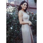 Inbar Lavi Instagram - @leegumbsphotography came to visit🍎 —————————————————————#AllAboutEve #LuciferSeason4 #Luficer @netflix ————————————————————— Hair by the beautiful @kaylieklonehair Make Up by the adorable @makeupartistguru.comlosangeles