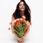Inbar Lavi Instagram – Cover shoot with the squad🍊

-Tangerine, from Tangier, Morocco.

They are smaller and less rounded than common oranges. The taste is considered less sour, as well as sweeter and stronger

@timothyfernandezphotographer 
@karleeparrish 
@alisonchristian.mua 
@arik_krispal @meirishemesh