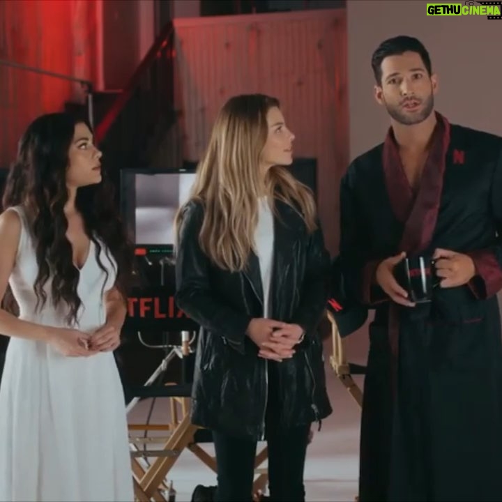 Inbar Lavi Instagram - Oh hello everyone 👋 @lucifernetflix With my babies @laurengerman @officialtomellis