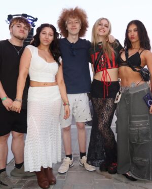 Indi Star Instagram - Day 1 Coachella🚀❤️🪐 #coachella