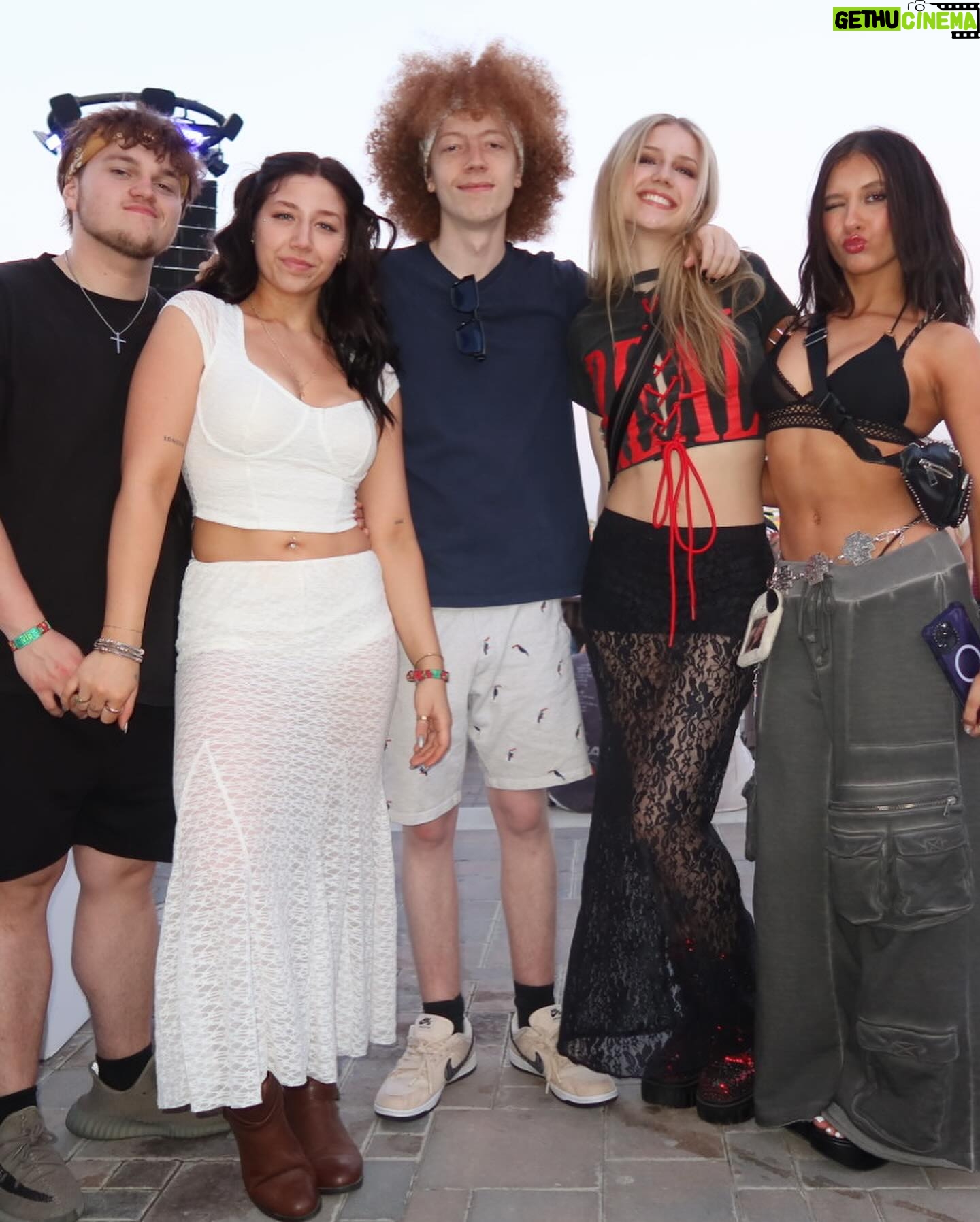 Indi Star - 11.2K Likes - Day 1 Coachella🚀❤️🪐 #coachella