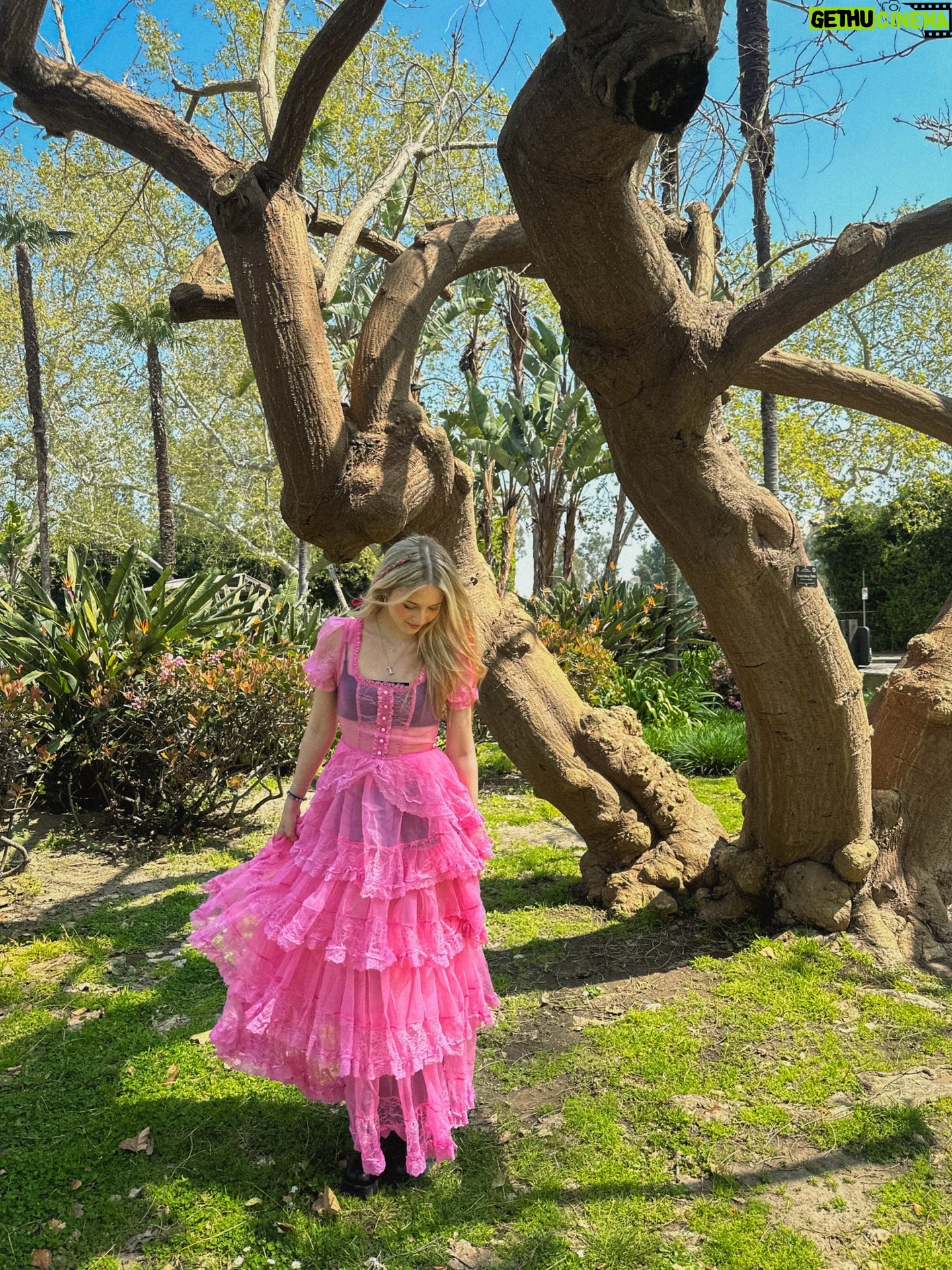 Indi Star Instagram - thank you for the lovely easter egg hunt @politesocietybeauty and thank for your hospitality @jerrodblandino and Jeremy Johnson πππ #EasterEggHunt #PoliteSocietyBeauty #BeautyEvent #BeautyCommunity #IndiStar