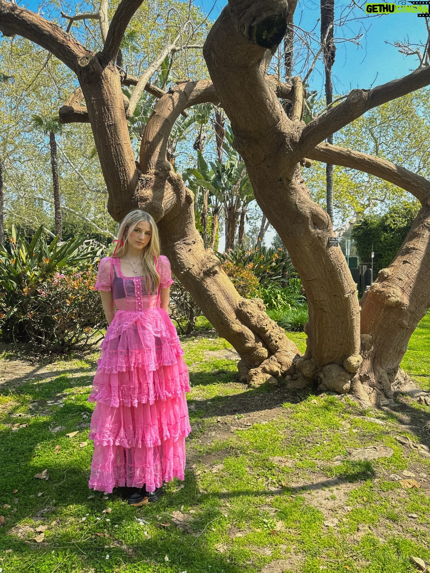 Indi Star Instagram - thank you for the lovely easter egg hunt @politesocietybeauty and thank for your hospitality @jerrodblandino and Jeremy Johnson πππ #EasterEggHunt #PoliteSocietyBeauty #BeautyEvent #BeautyCommunity #IndiStar