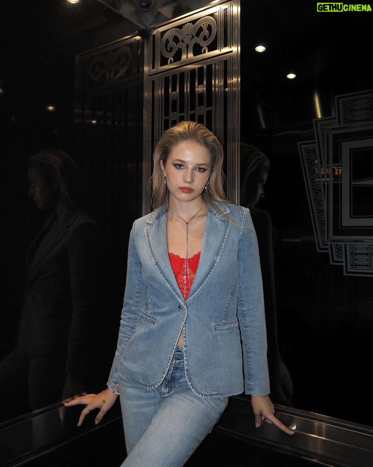 Indi Star Instagram - A beautiful evening in NYC with Alice Olivia #camppride event supporting the LGBTQ community in partnership with the @aliforneycenter 🍂📸 - Styled by @aliceandolivia - Thanku @hoteledison for an amazing stay🤍 #newyork #ootd #loveyourself