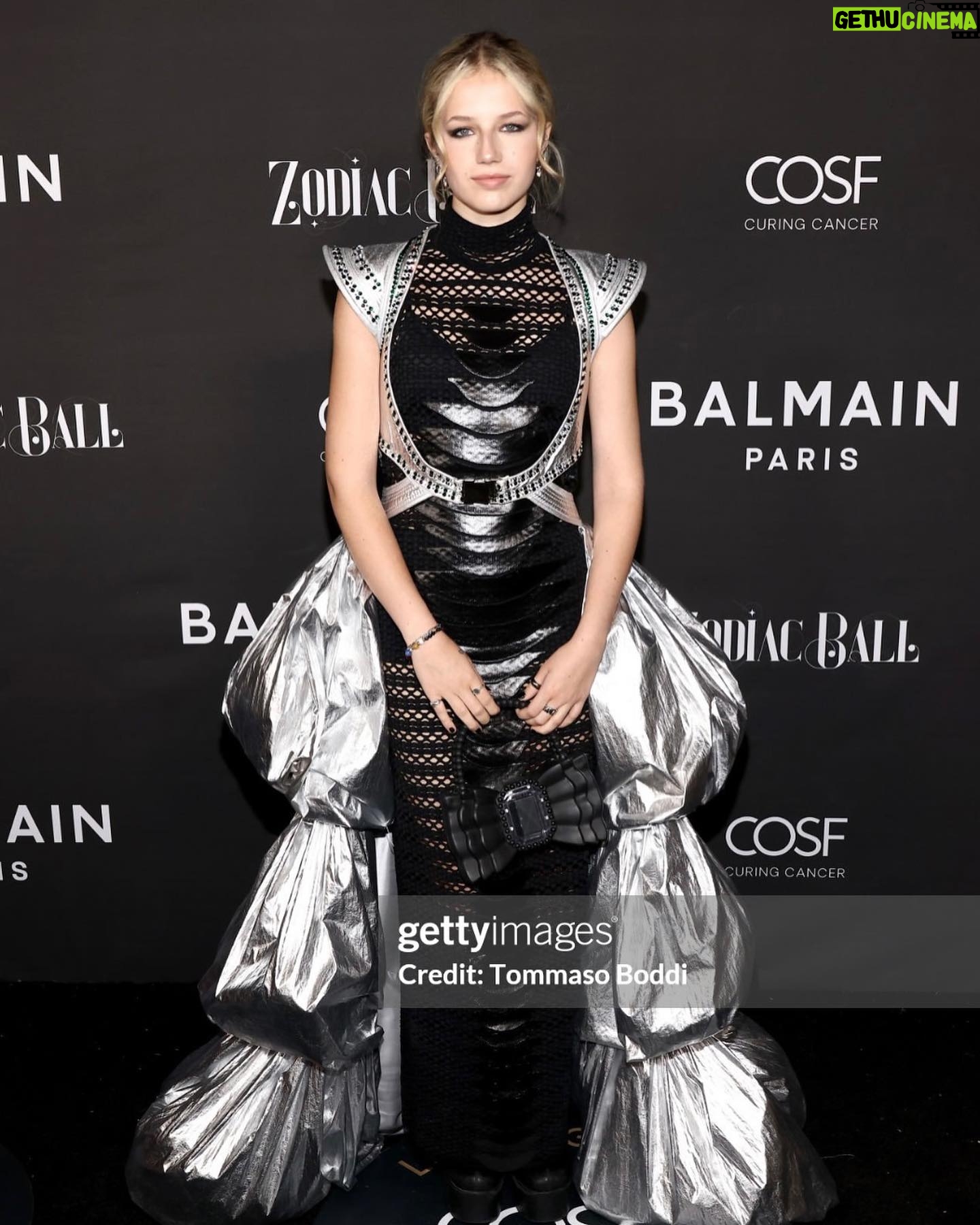 Indi Star Instagram - Had such an amazing time last night w/ @cosf_foundation 🤍🔭 . . . #zodiacball #balmain #explorepage #fashion