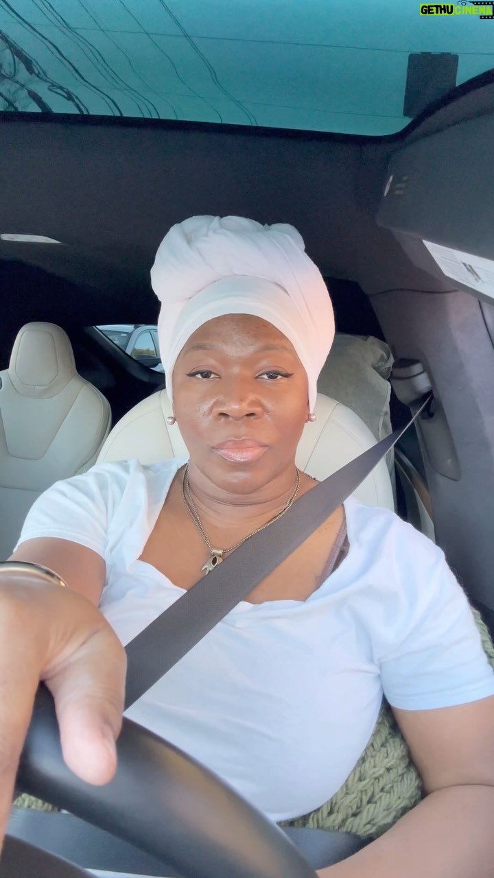 India.Arie - 59.2K Likes - Take a moment to hear my💜
UPDATED MY MOMS IG!!!
📣ATTENTION TO ALL THE SINGERS AND MUSICINANS OUT THERE!!
‼️ It’s my MOMS BIRTHDAY @havenstreetstudio / SEND HER SOME LOVE AND FOLLOWS!
FOR HER BIRTHDAY / CHRISTMAS GIFT
Would you JOIN the #favoritetimeofyear challenge?
WHOLE MONTH OF DECEMBER !
I’m posting ALL OF THEM!!
LETS GO!!
tag / # / save / repost
#favortietimeofyear #christmaswithfreinds #indiaarieandjoesample