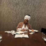 India.Arie Instagram – Thank you to my old friend  really brother @e.coburn for setting me up in the private room to do my 2 favorite pass times: Write and try new food lol  I lived in Eric colorful 2nd suite for the 3 years that I recorded Acoustic Soul ~ I lost my MIIIINNNND when I walked in to Nobu and he was Maitre’d!!! 
and when I tell you he HOOKE. ME. UP! lol

I’m doing my best to gather my thoughts around the inspiration I feel gently sparking inside. 

From the end of 2019 to Literally Yesterday, I’d been feeling profoundly disillusioned and for that reason, pulled in and protective of myself.

I’m starting to see a path forward to creating again … and so … I’m the girl using @posca_usa paint pens to write (not draw ~ tho i’ve been doing THAT TOO) on water color paper ~ beneath the Virgo Full moon @noburestaurants

All the smiles are coming back. 

😁😁😁😁😁😁😁😁😆😁😁😁😆