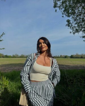 India Reynolds Instagram - Going to be living in this if the rain ever stops! 💚