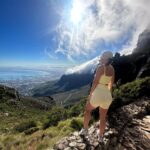 India Reynolds Instagram - Table mountain climbing with the girls!! 🧗🏻‍♀️ This trip has been so full of the most amazing memories 🥹❤️