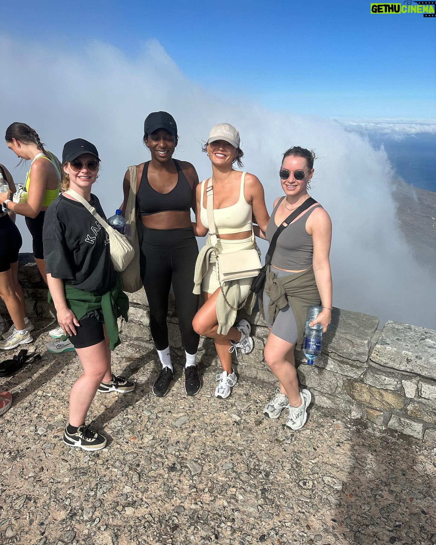 India Reynolds Instagram - Table mountain climbing with the girls!! 🧗🏻♀️ This trip has been so full of the most amazing memories 🥹❤️