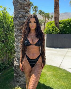 India Reynolds Instagram - Missing coachella part ✌️🎡🏜️🌵