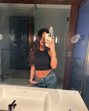 India Reynolds Instagram - Missing coachella part ✌️🎡🏜️🌵