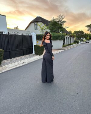 India Reynolds Instagram - Chef’s Warehouse Franschhoek, and a beautiful sunset, we’ve already fallen in love with it here 🥂