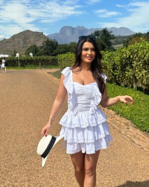 India Reynolds Instagram - Absolutely frilled with wine tram life 🤍