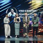 Indro Instagram – Di umur segini masih diberi kepercayaan melalui prestasi karya sendiri & juga kolektif. MasyaAllah Tabarakallah. Terima kasih banyak untuk semua pihak yang membuat ini semua bisa terjadi. Terima kasih @imaawards atas apresiasinya. Alhamdulillah wa syukurillah 🤲🏻
