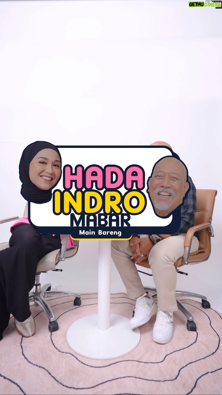 Indro Instagram - π§π»ββοΈπ§π»ββοΈπ§π»ββοΈ TAHAN EMOSI TAHAN!! OKAAAAYYY another konten MABAR aku sama Papa @indrowarkop_asli π€ͺ Seberapa gen Z kah aku? Atau seberapa jadulkah Papa? Feeling gue dari awal Papa udah pasti kalah lah! π€£ Tapi apaaaaaa???? Pertanyaannya banyakan dihujat sama si Papa! Kompetitip parah tingkat tinggi capedeeeeeh main sama aki aki hahahaha.. Nonton ya, banyak pengetahuan kamus jadul! INGET!! Ga boleh emosi π€·π»ββοΈ
