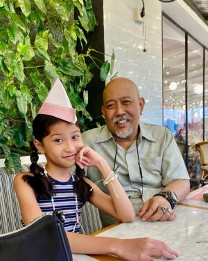 Indro Instagram - Lunch hari terakhir tahun 2023 ❤️