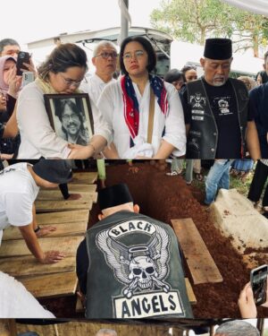 Indro Instagram - Innalillahi wa inna ilaihi raaji’un
 
Telah berpulang dengan sangat tenang saudara/keluarga/sahabat kita semua, Narga Habib kemarin malam, 5 November 2023.
 
Kami butuh waktu. Sangat sulit untuk dicerna semua kejadian yang begitu cepat. Gak terbayangkan pagi sampai sore kita masih bareng, gw peluk lo! Lalu beberapa jam kemudian dikabarin lo udah pergi!
 
Ya Allah.. Lapangkan kuburnya, ampuni segala dosanya & kuatkanlah keluarga dan kami yang ditinggalkan.. InsyaAllah semua ikhlas, Narga orang baik 🖤
 
Safe ride to heaven, Narga. Kita semua pasti kangen banget 🥲 InsyaAllah anak2 hebat lo akan jaga Nida selalu. Til we meet again 🖤