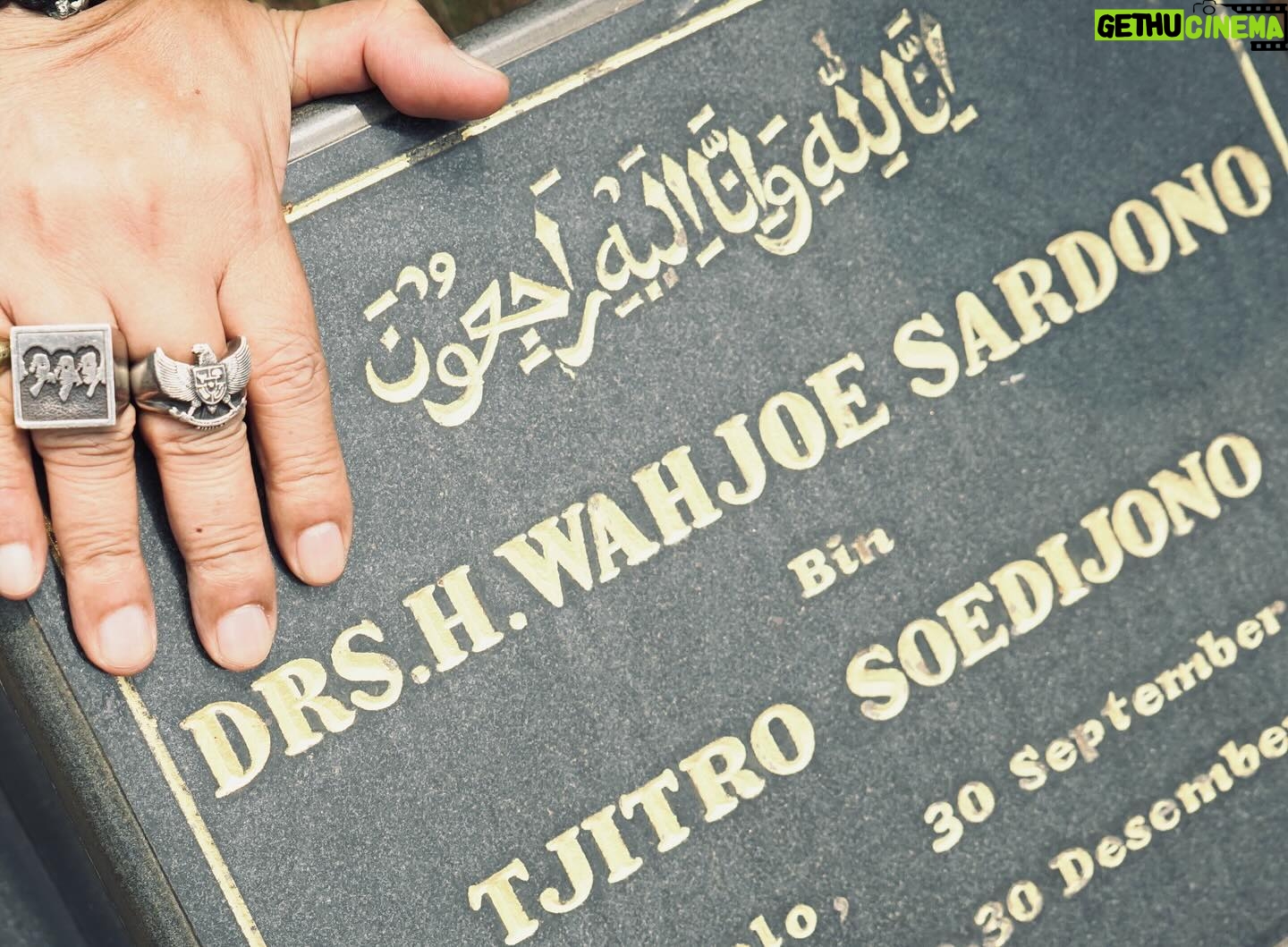 Indro - 101.8K Likes - Selamat ulang tahun, Mas Dono. Al Fatihah 🙏🏻❤️ #warkopdki