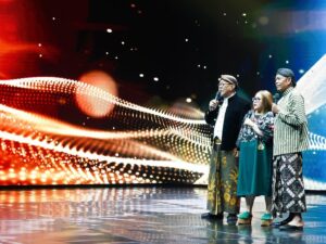 Indro Instagram - Anugerah Komedi Indonesia ke-3 sukses! 🤝
 
Semoga ke depannya semakin serius, jaya dan senantiasa menjadi hiburan yang bermakna untuk masyarakat. Apresiasi tinggi untuk para seniman komedi Indonesia 💪🏻